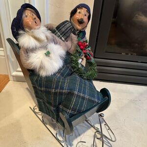 Byers Choice Vintage 1995 couple in sleigh the carolers excellent condition